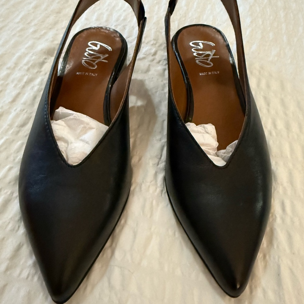 Gusto Chic Black Slingback Flats size 37/7 - New!